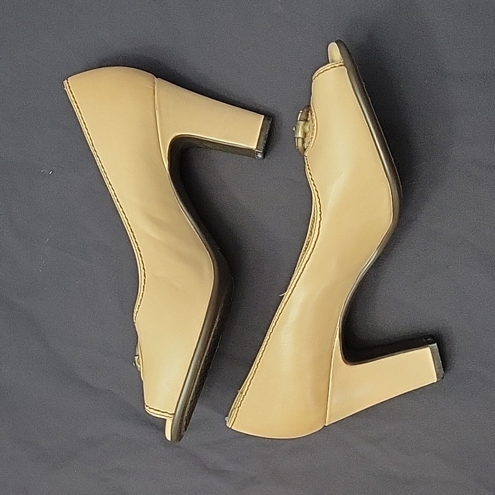 A2 Open Toe Buckle Heels - Picture 4 of 12
